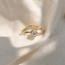 Load image into Gallery viewer, The 0.50ct Diamond Flo Ring