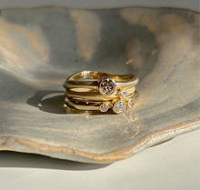 Load image into Gallery viewer, Champagne Diamond Flo Ring
