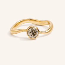 Load image into Gallery viewer, Champagne Flo 0.50ct