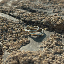 Load image into Gallery viewer, Custom Wavy Band