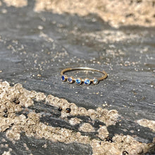 Load image into Gallery viewer, Clear Water Sapphire Ring