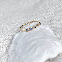 Load image into Gallery viewer, Clear Water Sapphire Ring