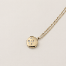 Load image into Gallery viewer, Ocean Shimmer Necklace
