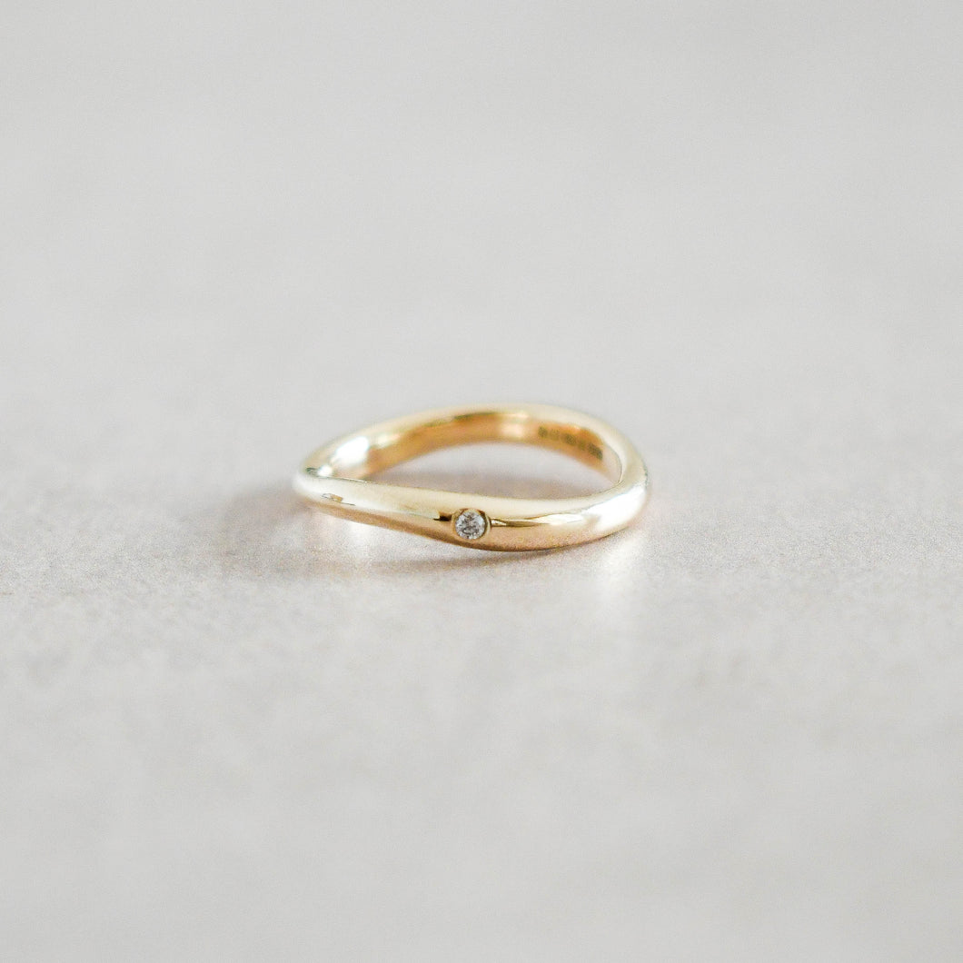 9ct gold Ocean Diamond Flo Ring