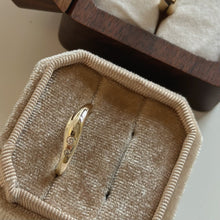 Load image into Gallery viewer, Curved Diamond Band
