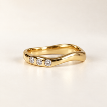 Load image into Gallery viewer, Ocean Diamond Wave Band
