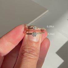 Load and play video in Gallery viewer, Sea Salt Solitaire Ring
