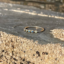 Load image into Gallery viewer, Shore sapphire ring
